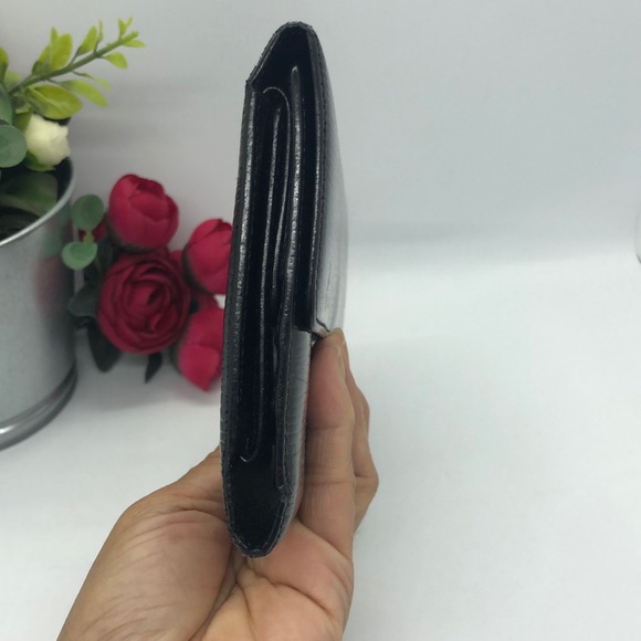 Authentic Louis Vuitton Épi Long Wallet - Picture 7 of 13